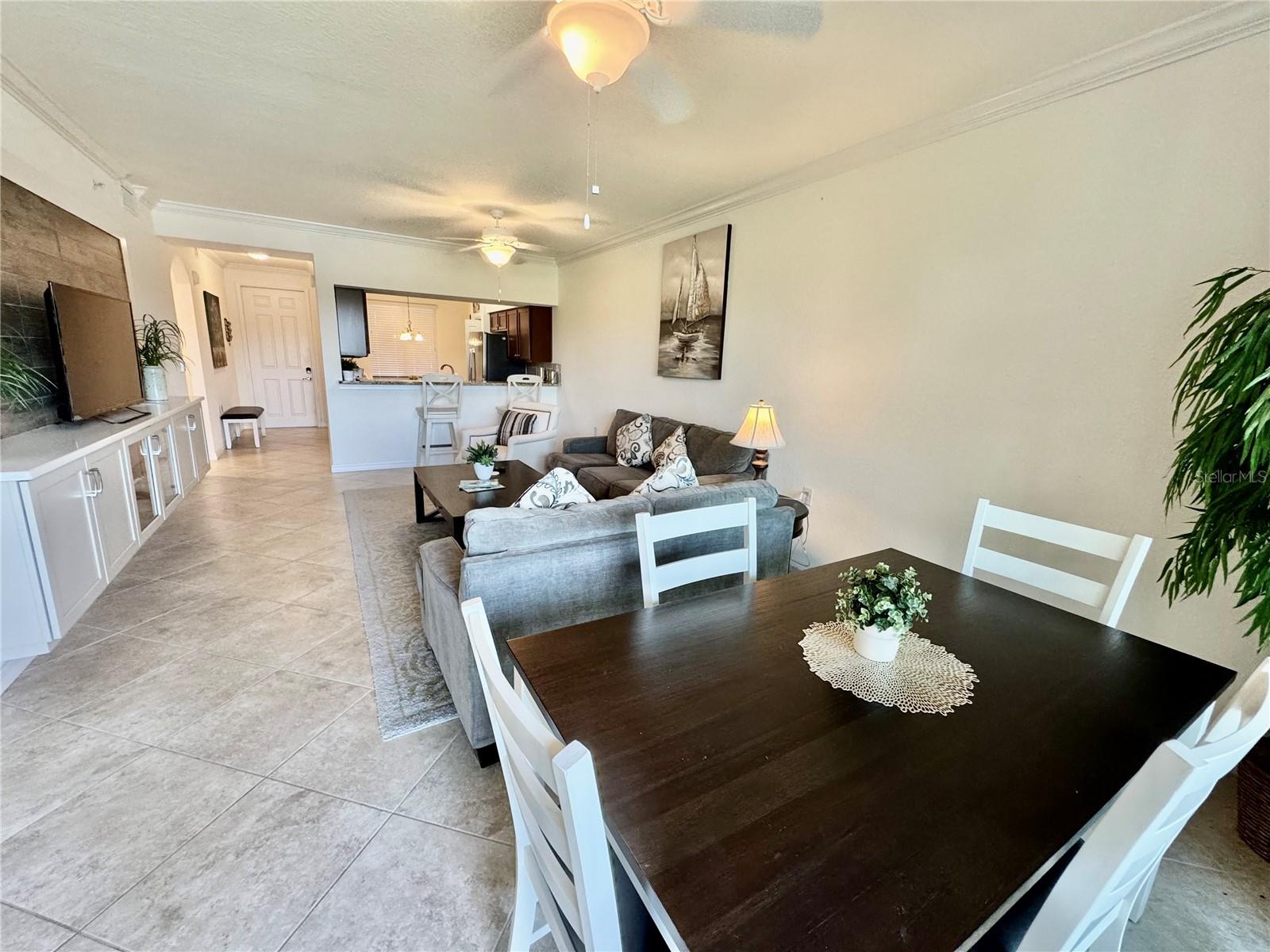 Image 21 of 70 For 16706 Vardon Terrace 104