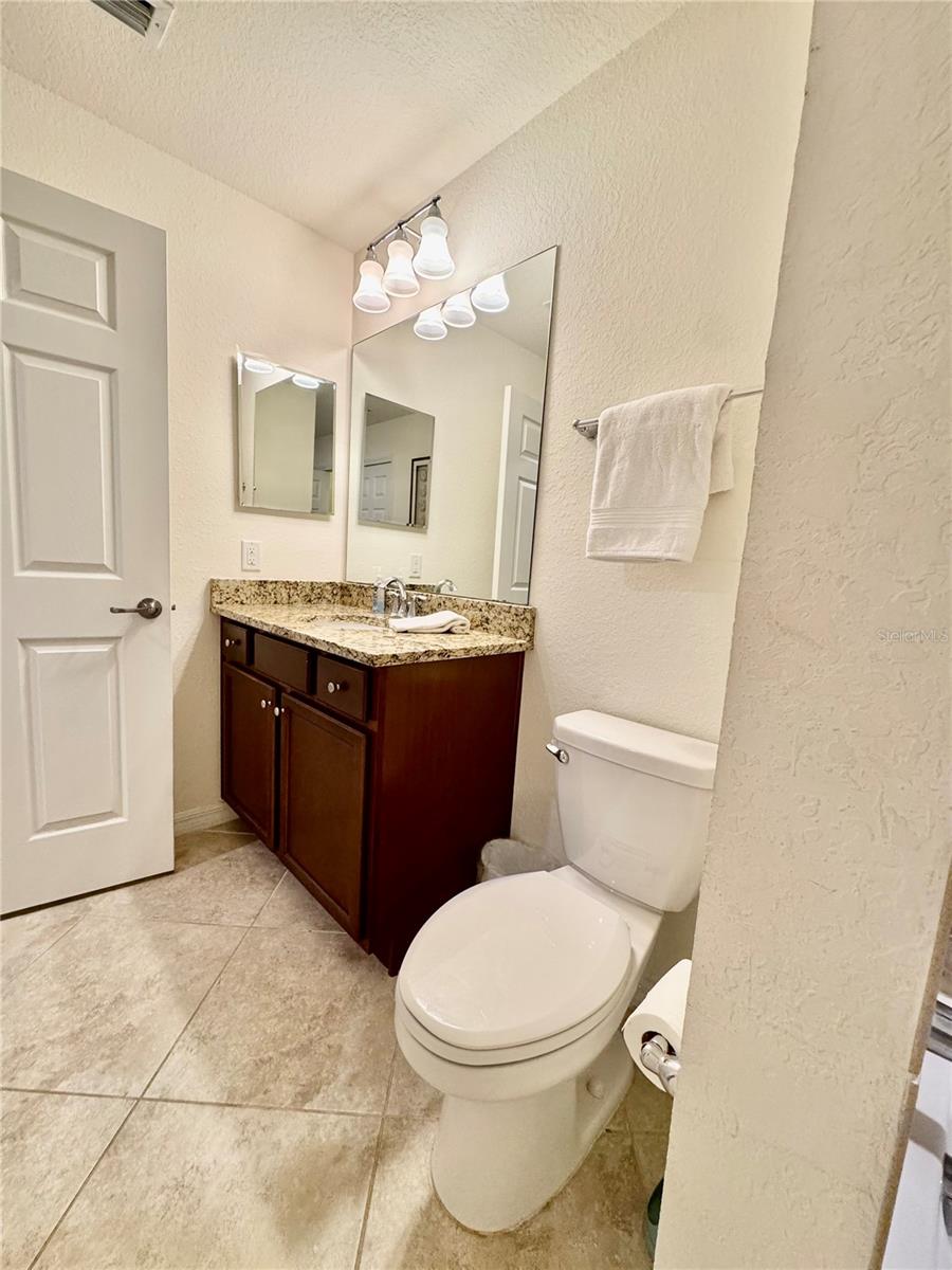 Image 33 of 70 For 16706 Vardon Terrace 104