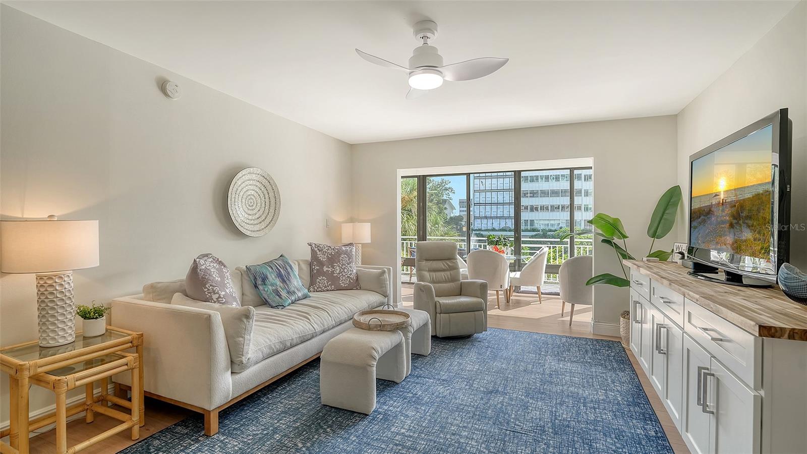 Image 13 of 43 For 1055 Peppertree Drive 106aa