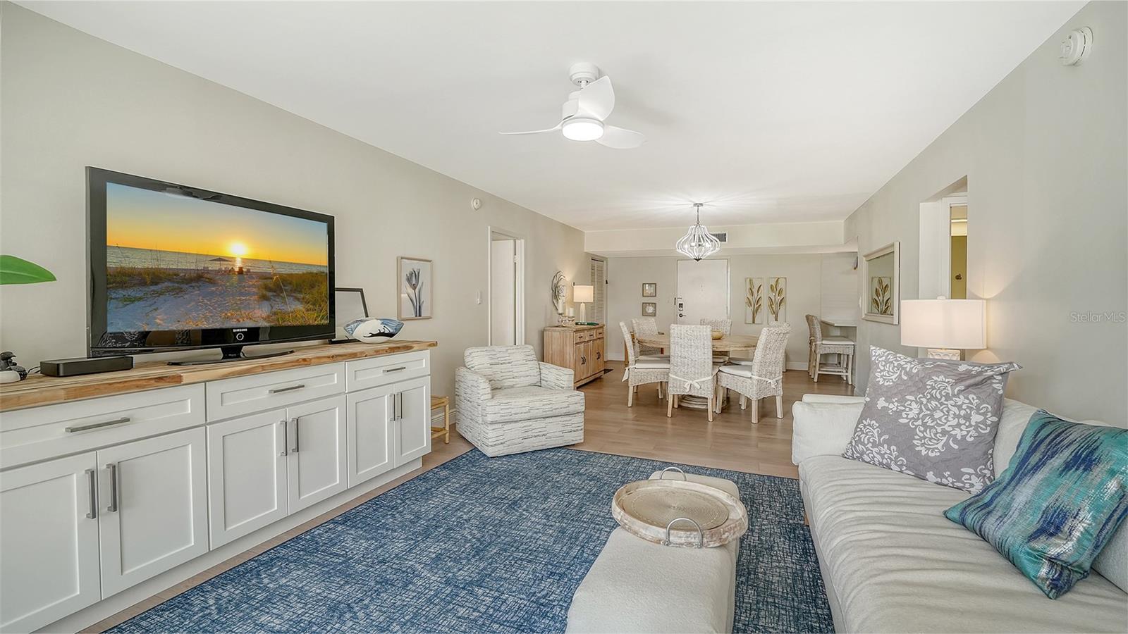 Image 14 of 43 For 1055 Peppertree Drive 106aa
