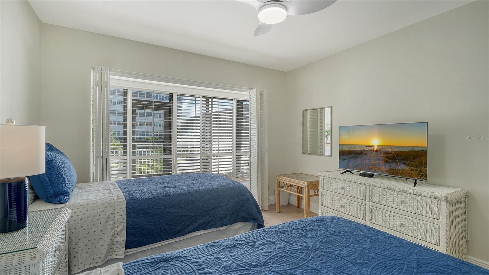 Image 22 of 43 For 1055 Peppertree Drive 106aa