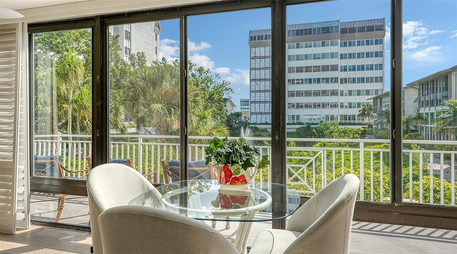 Image 31 of 43 For 1055 Peppertree Drive 106aa
