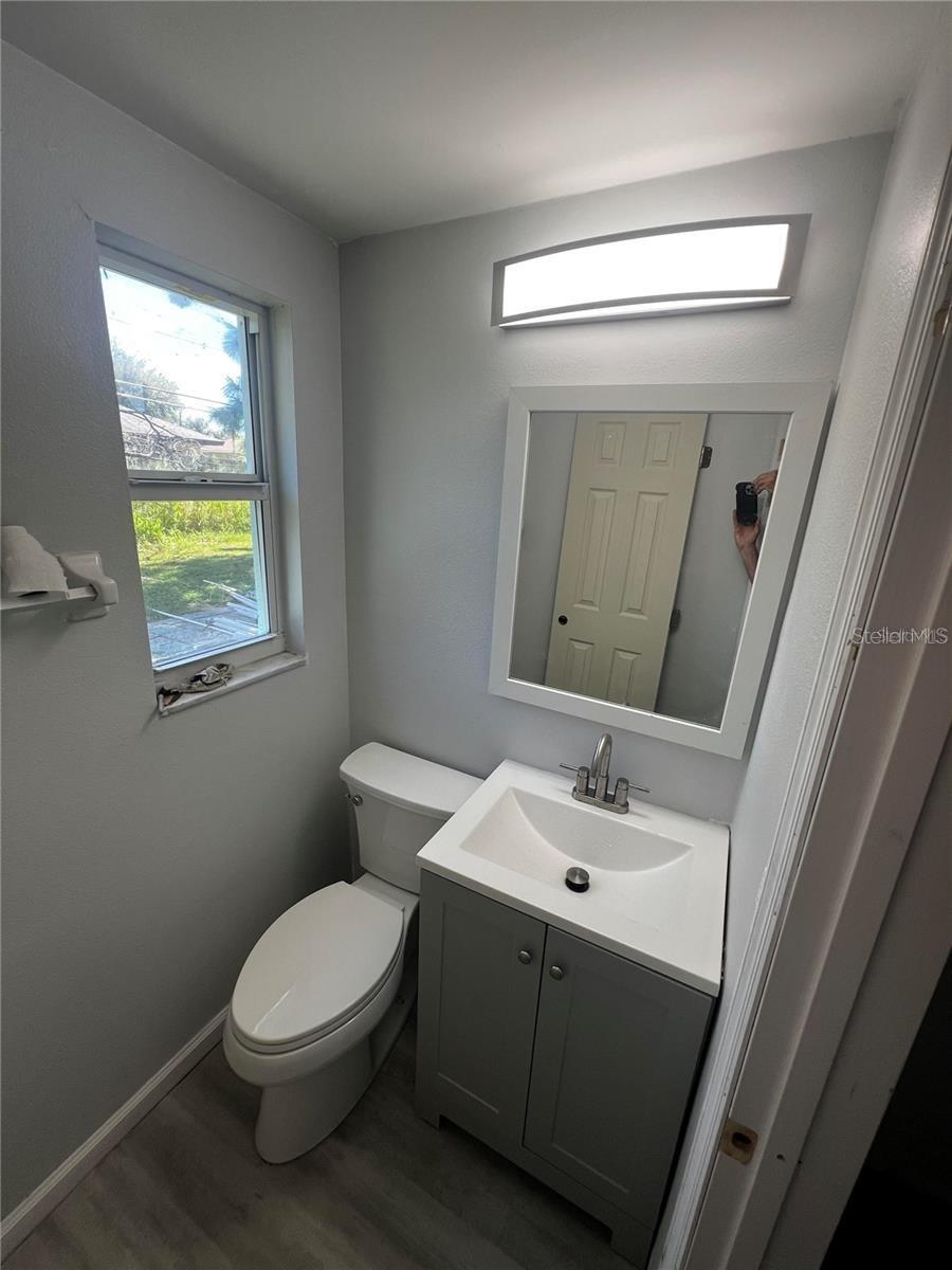 Image 3 of 27 For 552 Briarwood Road