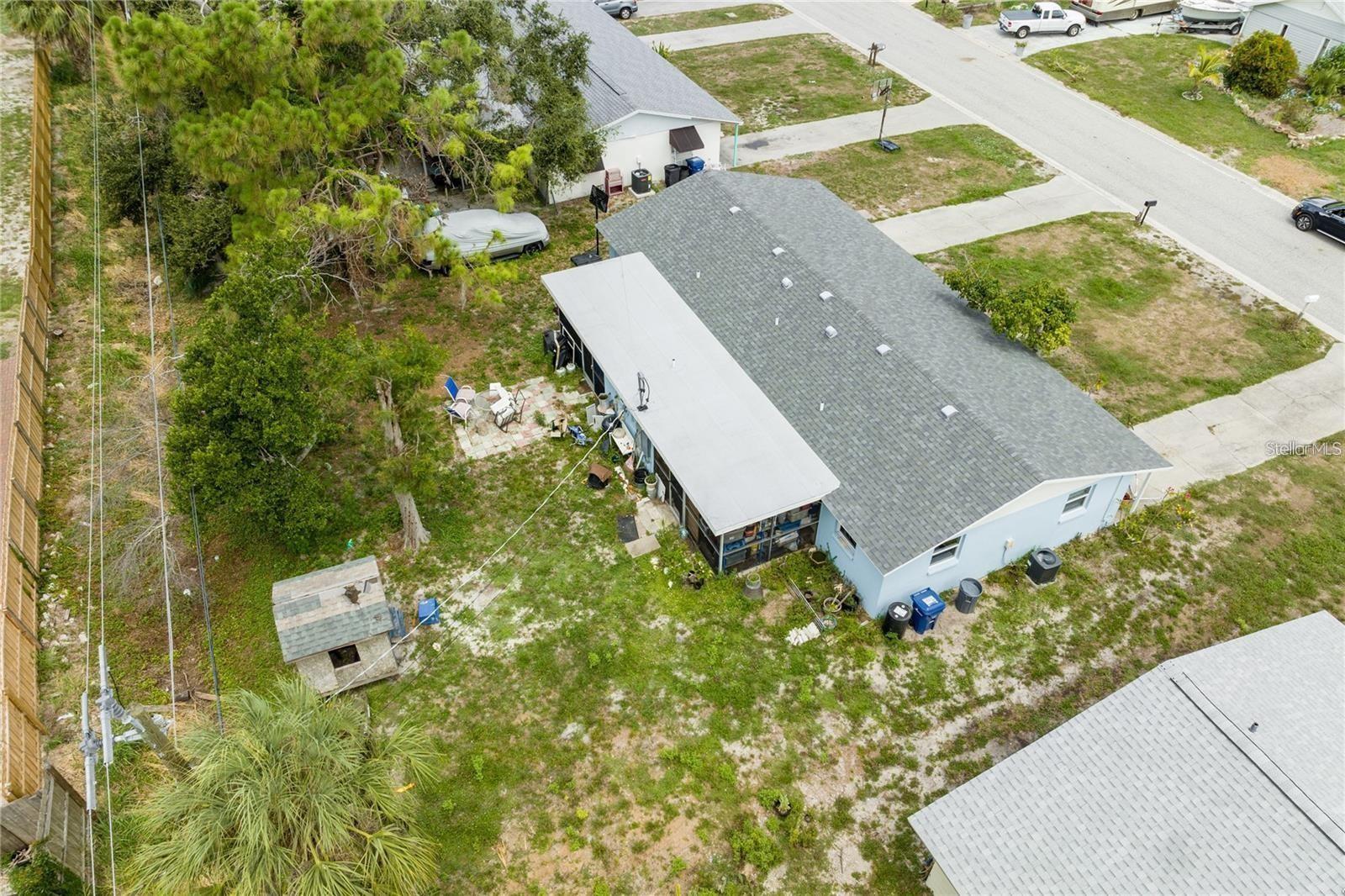Image 6 of 27 For 552 Briarwood Road