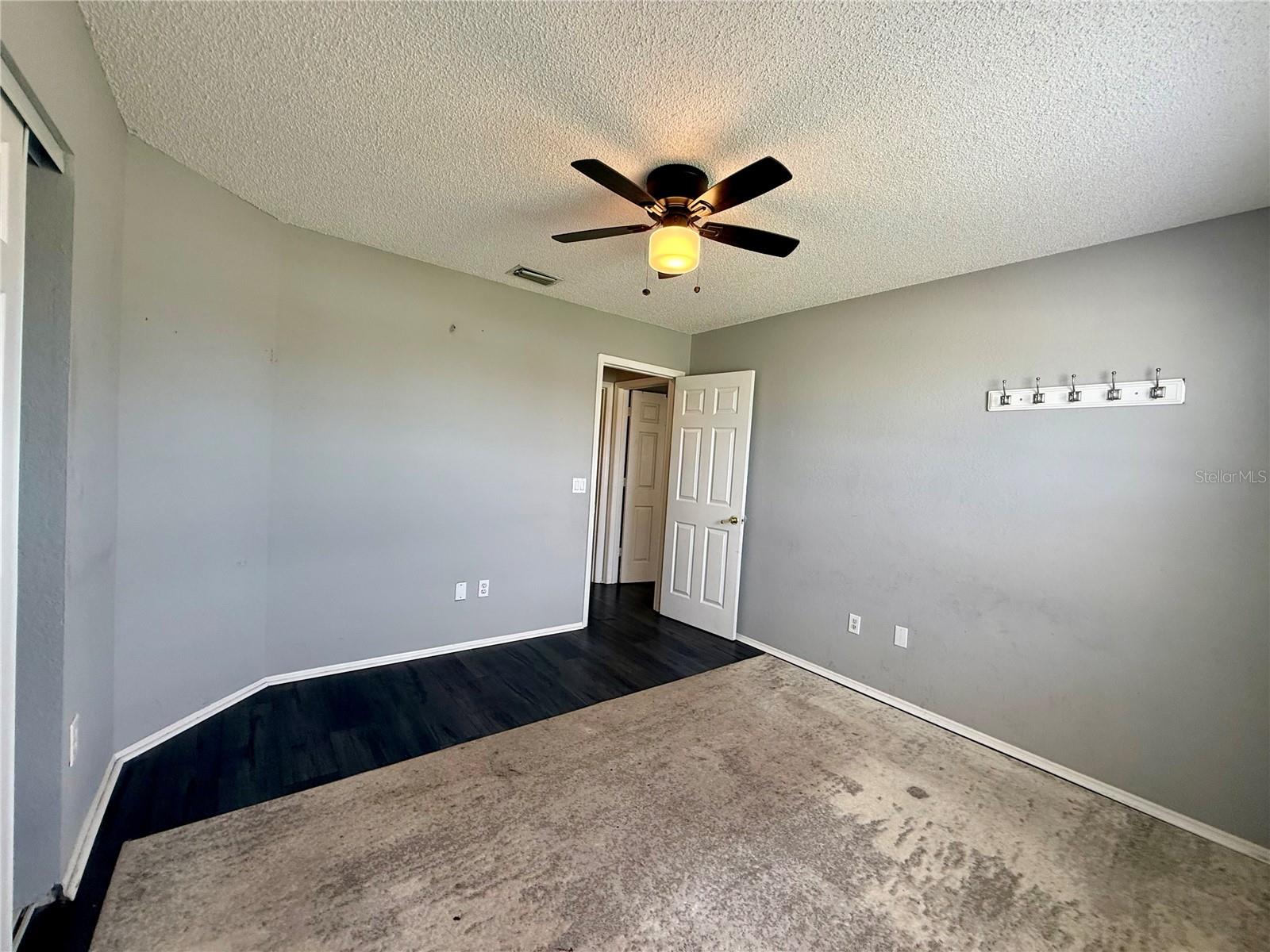 Image 18 of 22 For 13335 Carter Avenue