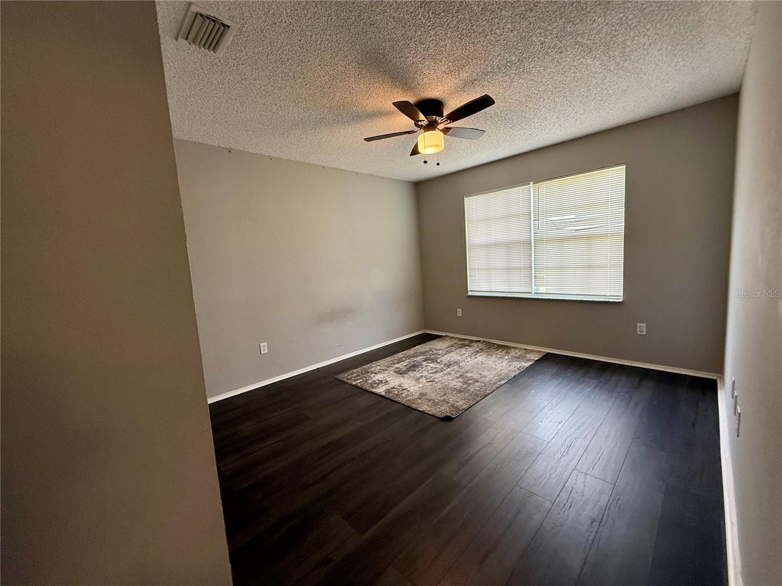 Image 19 of 22 For 13335 Carter Avenue