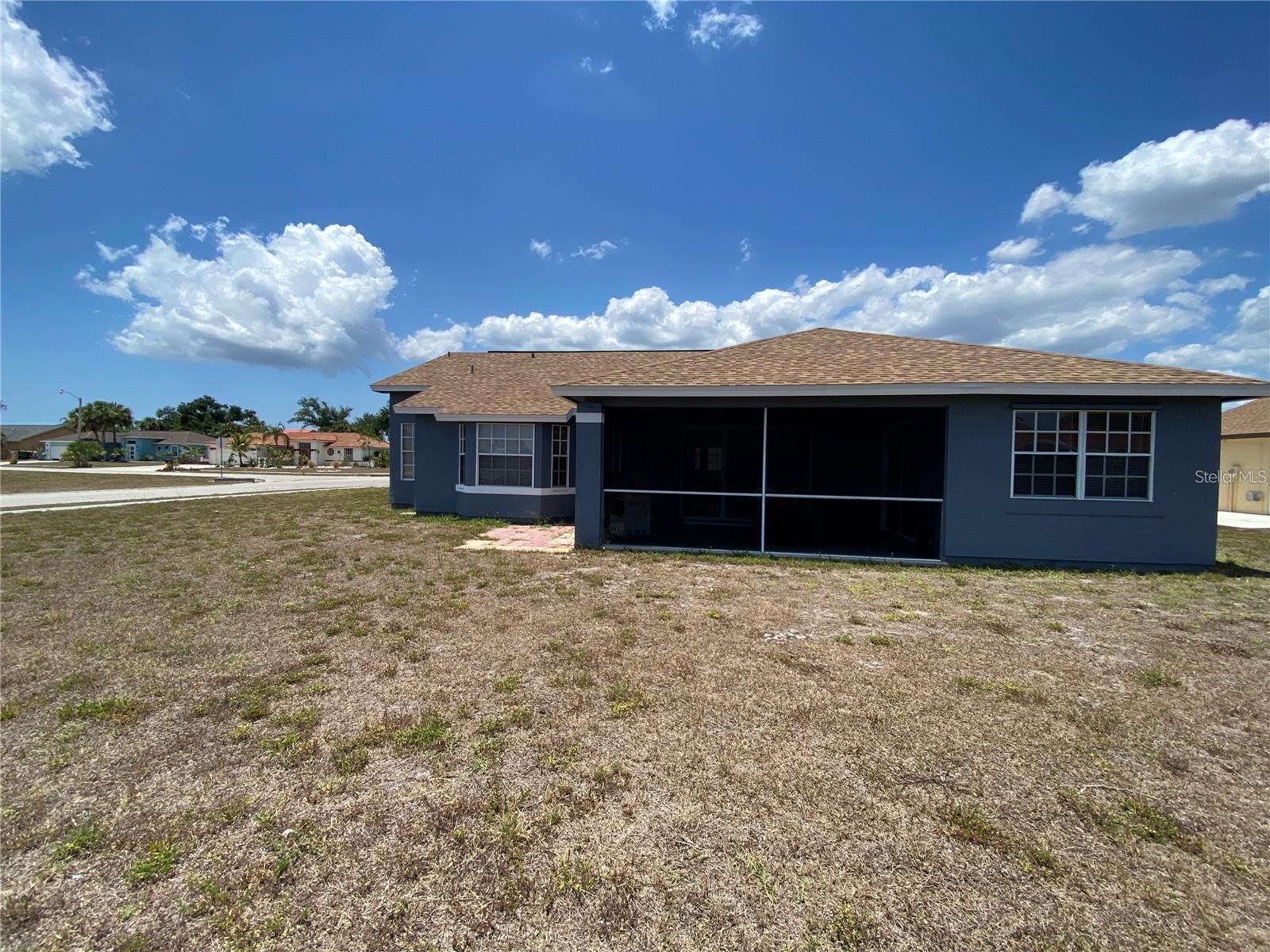 Image 21 of 22 For 13335 Carter Avenue