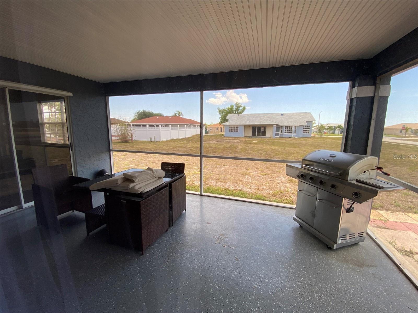 Image 9 of 22 For 13335 Carter Avenue