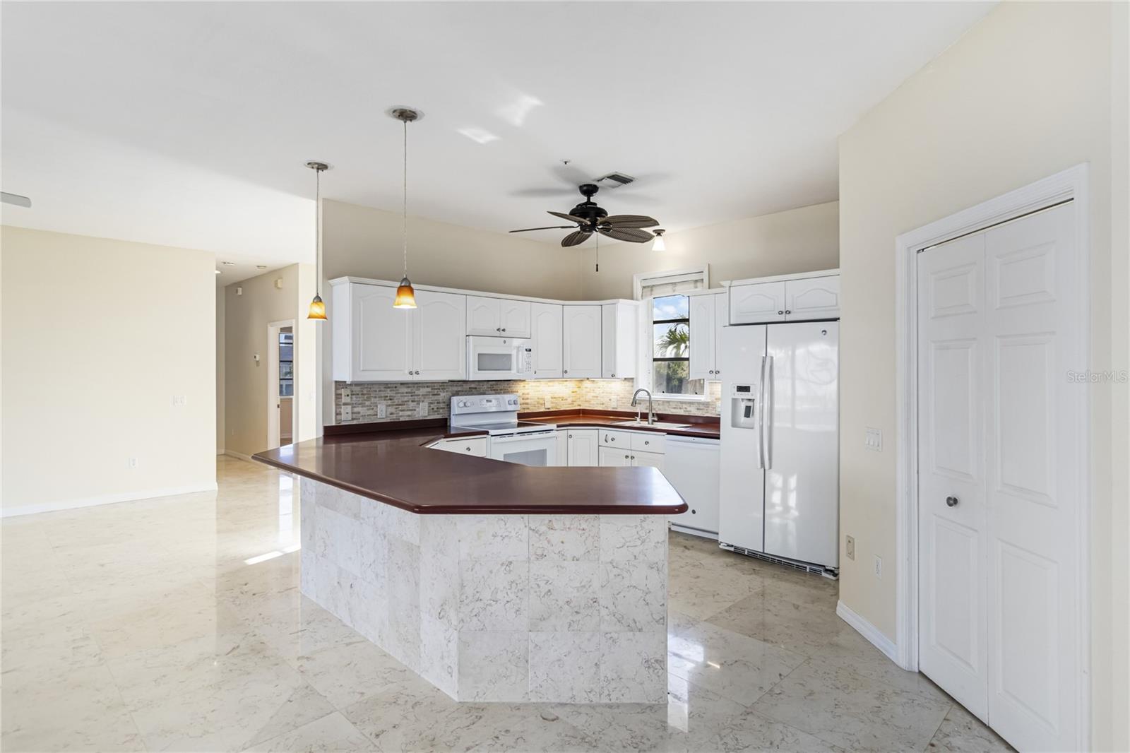 Image 11 of 46 For 9891 Eagle Preserve Drive