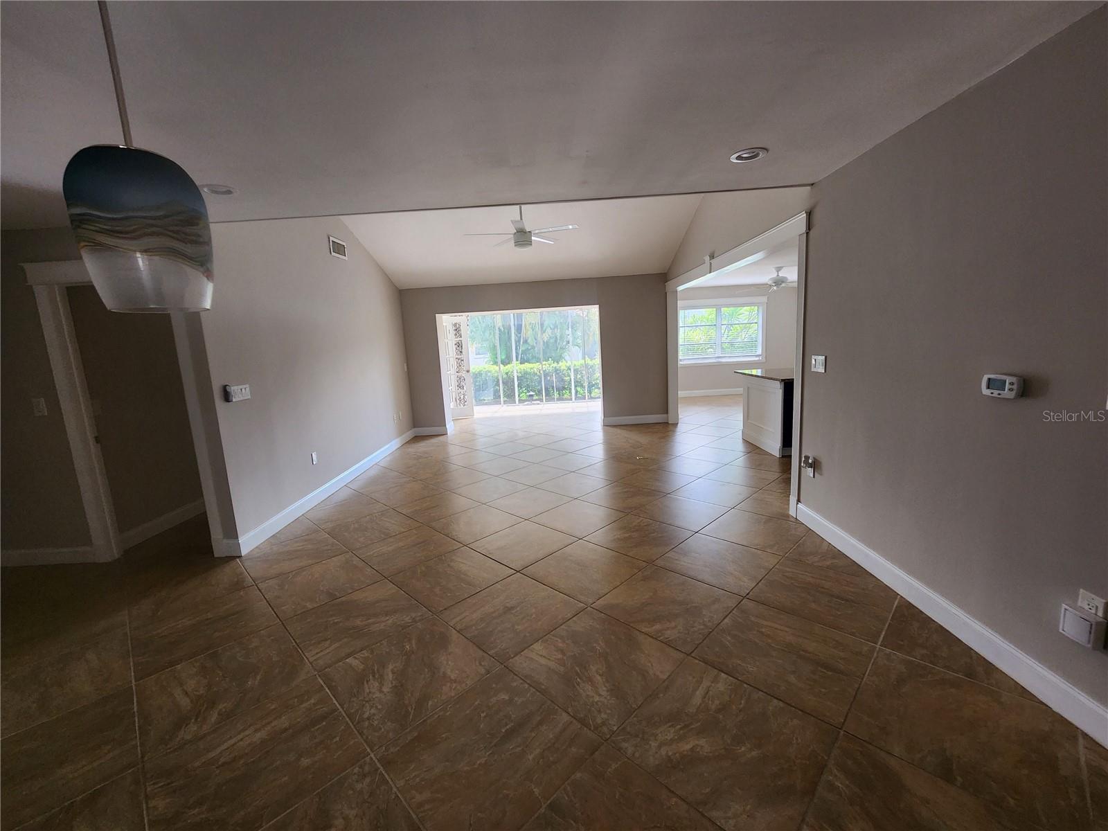 Image 11 of 31 For 3409 Montilla Court 8410