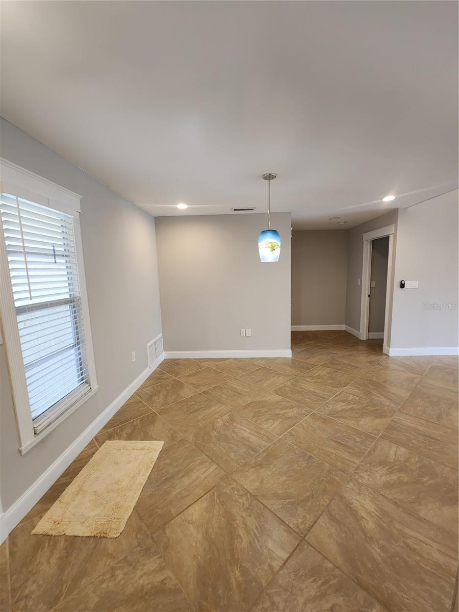 Image 13 of 31 For 3409 Montilla Court 8410