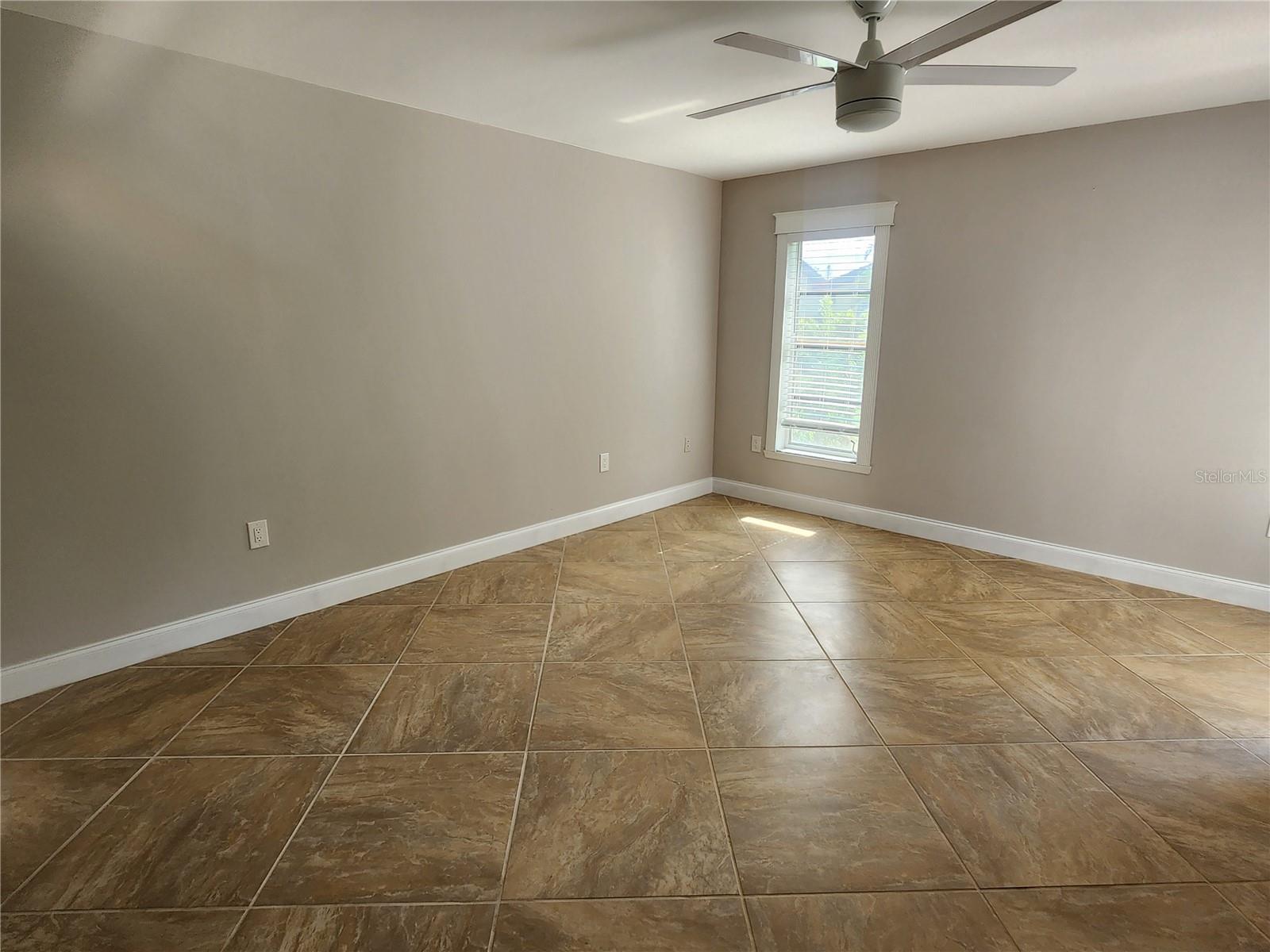 Image 16 of 31 For 3409 Montilla Court 8410