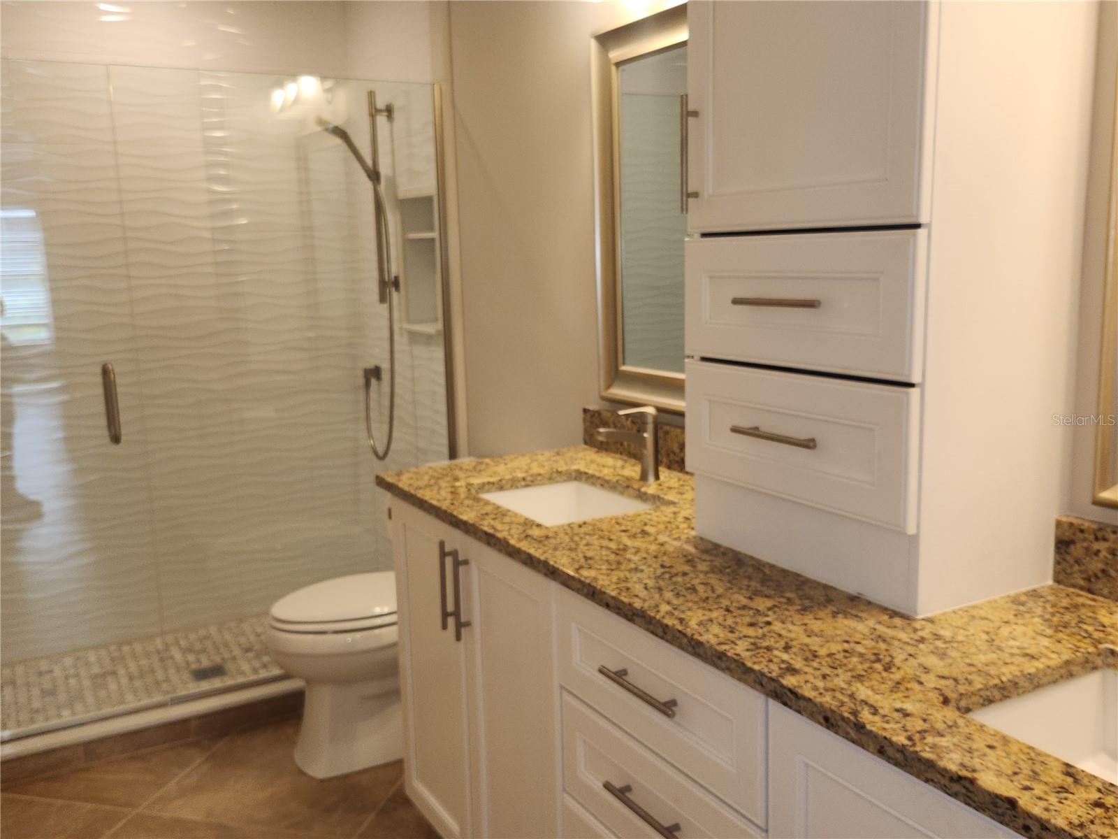 Image 21 of 31 For 3409 Montilla Court 8410