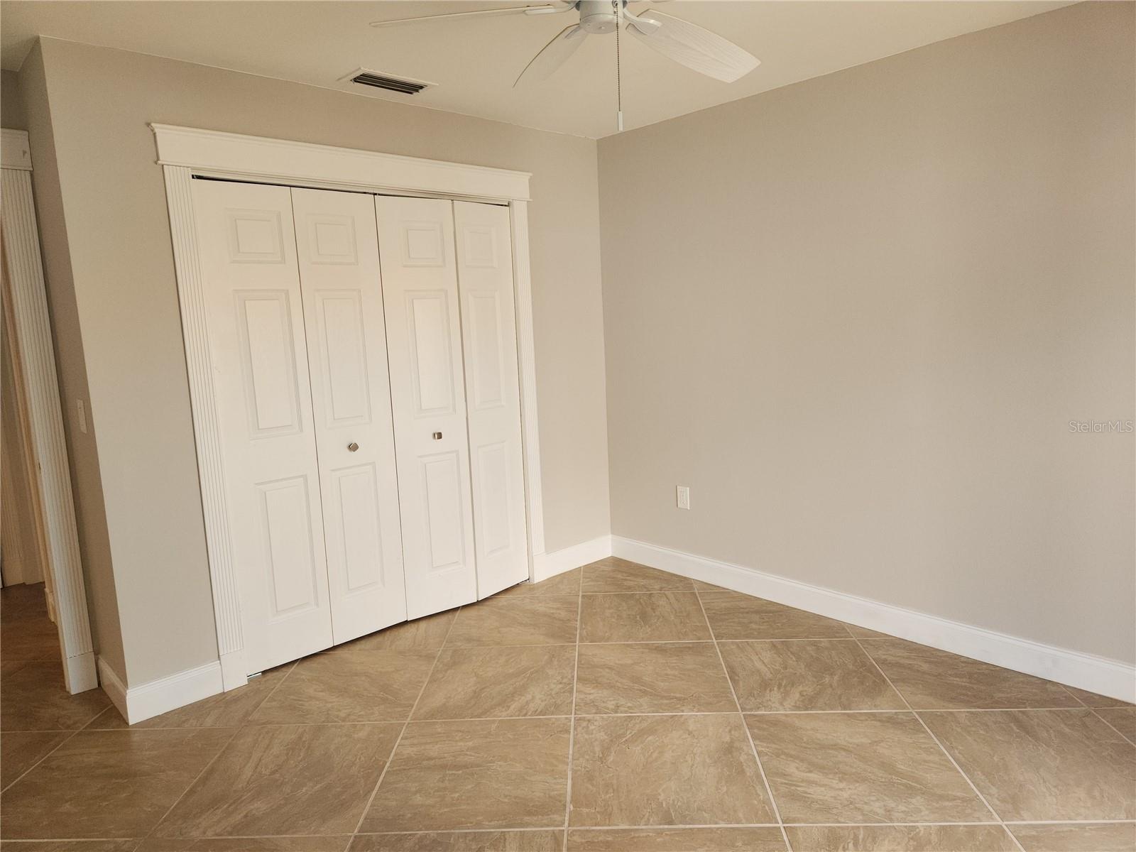 Image 25 of 31 For 3409 Montilla Court 8410