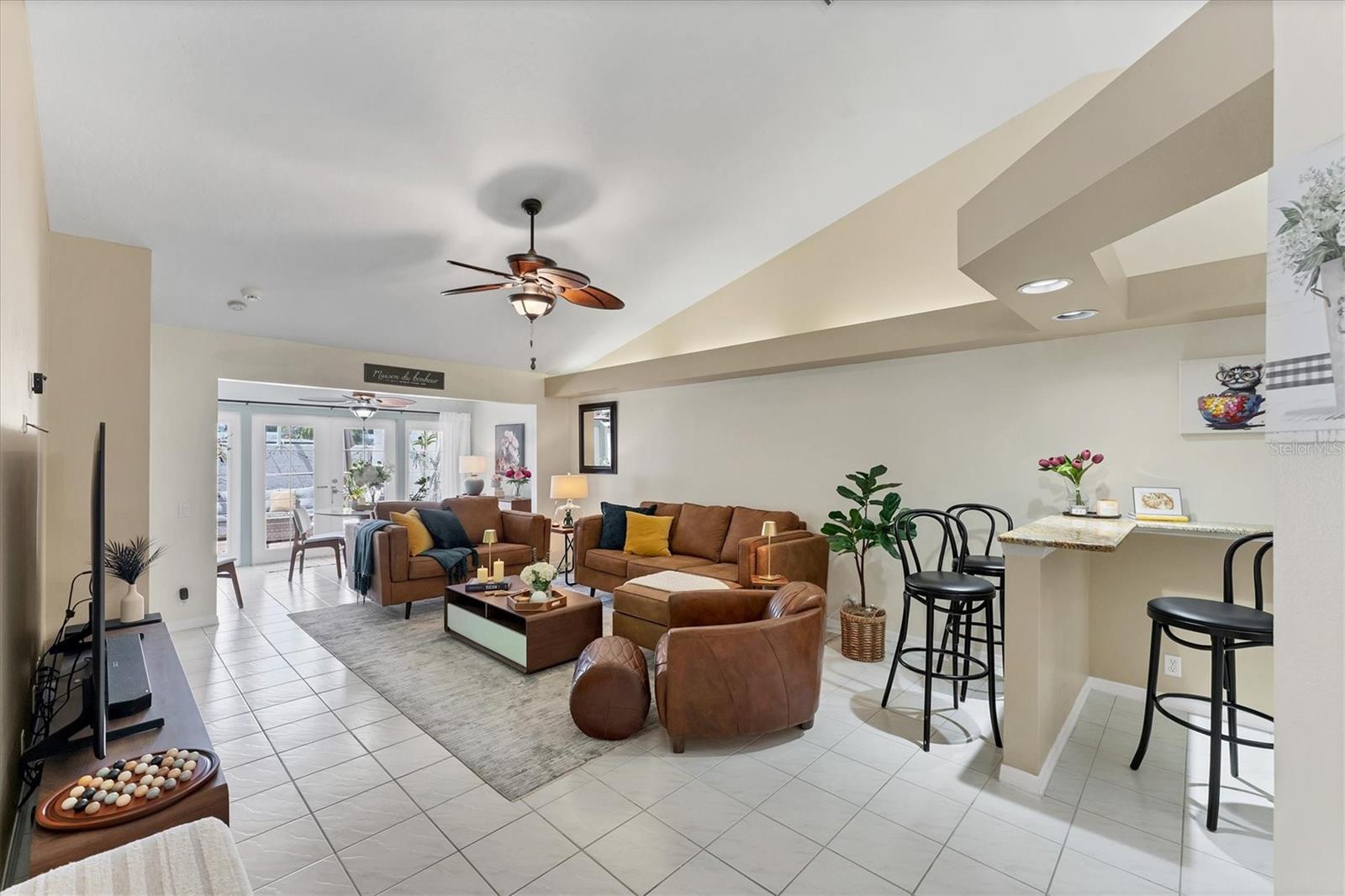 Image 11 of 53 For 5323 Kelly Drive 3