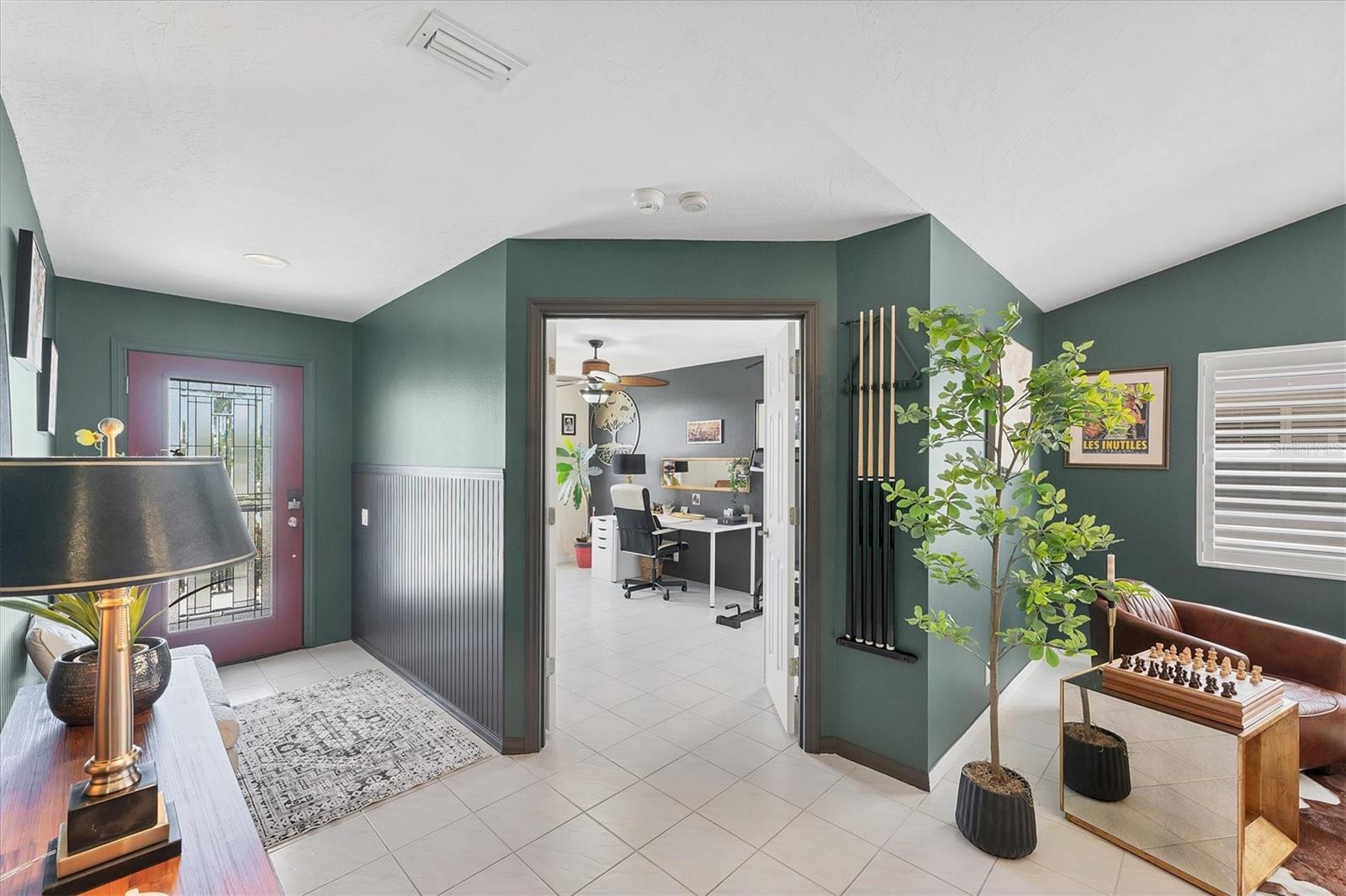 Image 4 of 53 For 5323 Kelly Drive 3