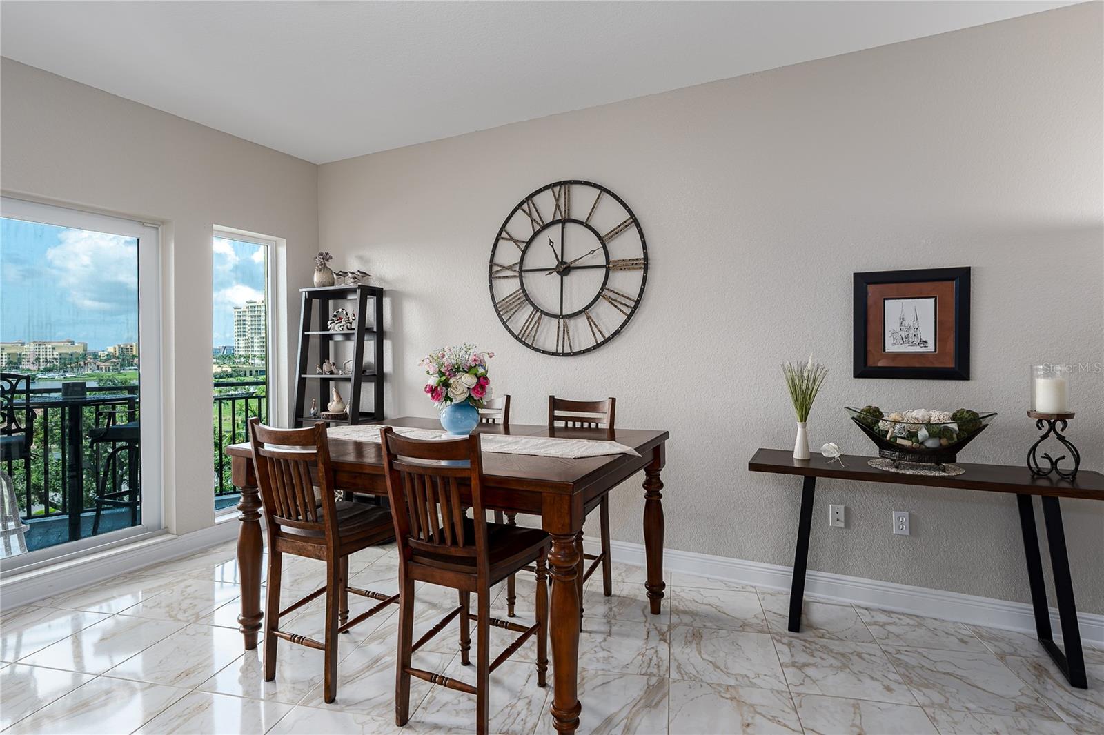 Image 13 of 47 For 501 Haben Boulevard 605