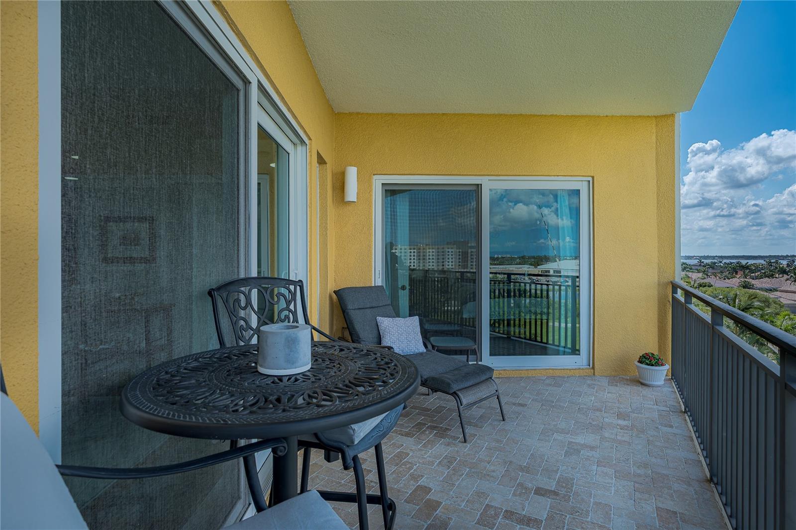 Image 29 of 47 For 501 Haben Boulevard 605