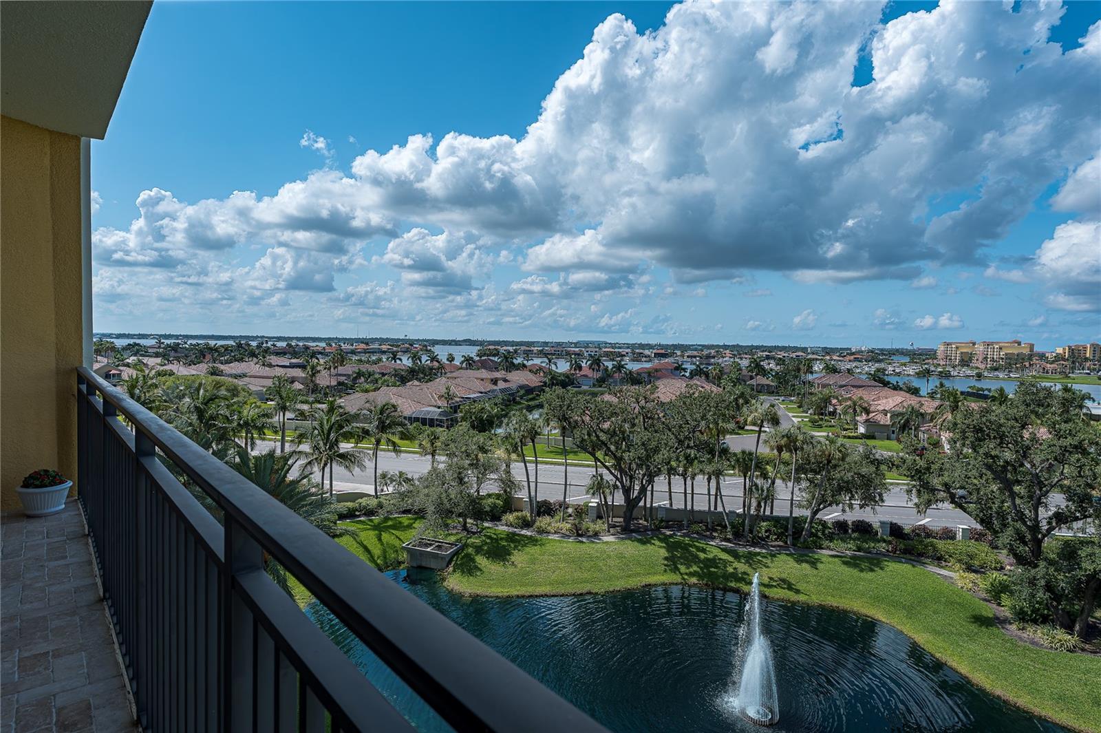 Image 32 of 47 For 501 Haben Boulevard 605