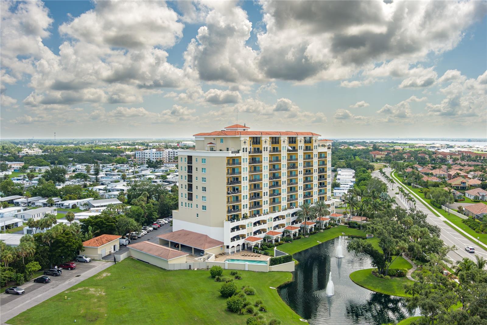 Image 42 of 47 For 501 Haben Boulevard 605
