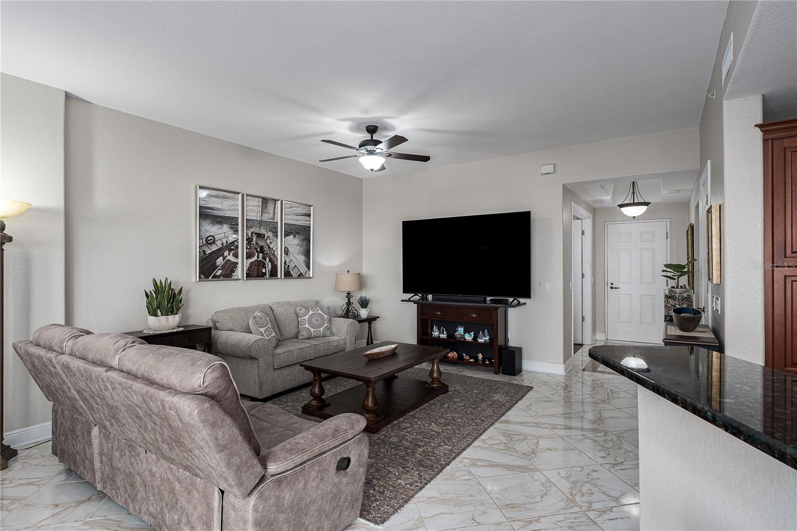 Image 8 of 47 For 501 Haben Boulevard 605