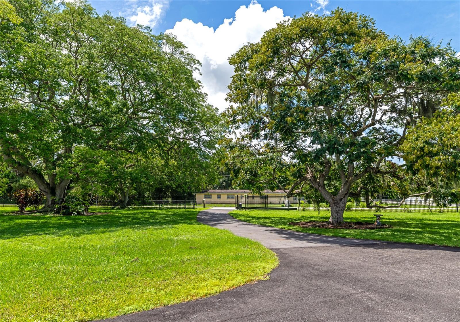 Image 34 of 36 For 5310 Tuttle Avenue