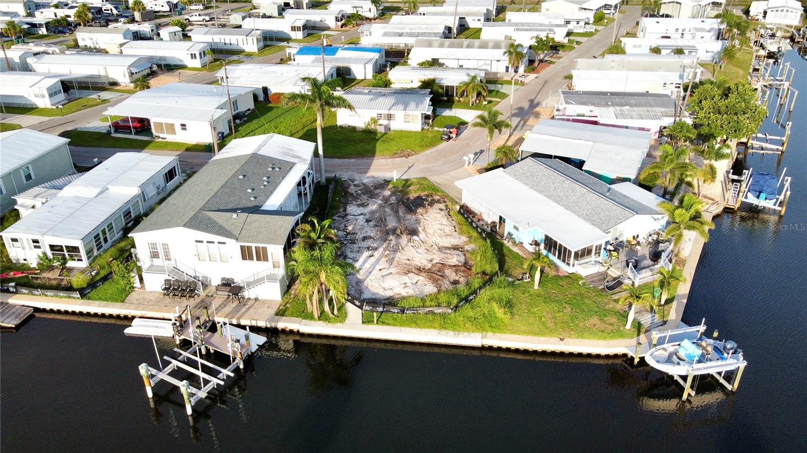 Image 4 of 5 For 314 Bahama Drive