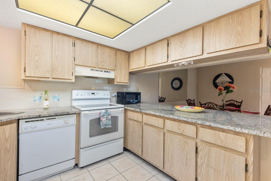 Listing photo id 14 for Address Not Provided