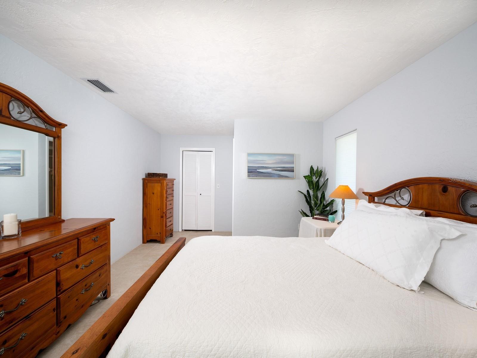 Image 18 of 58 For 2703 Coventry Drive