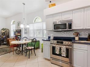 Image 11 of 23 For 3422 Chelmsford Court 1