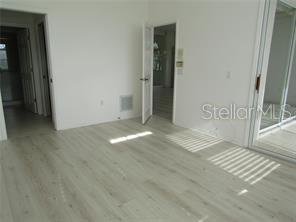 Image 8 of 23 For 3422 Chelmsford Court 1
