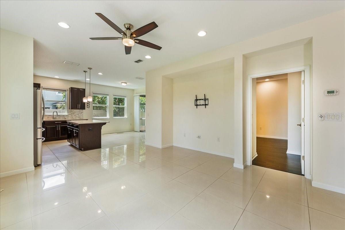 Image 10 of 58 For 11934 Meadowgate Place