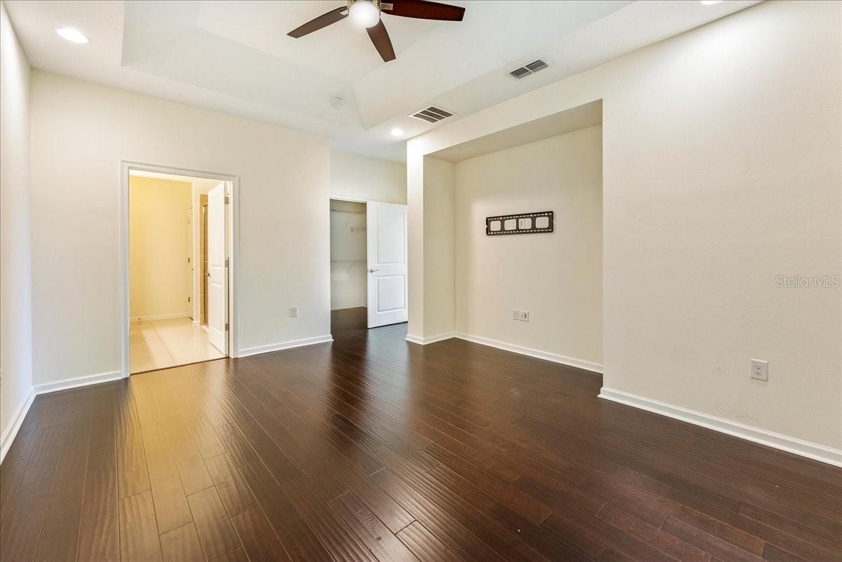 Image 15 of 58 For 11934 Meadowgate Place
