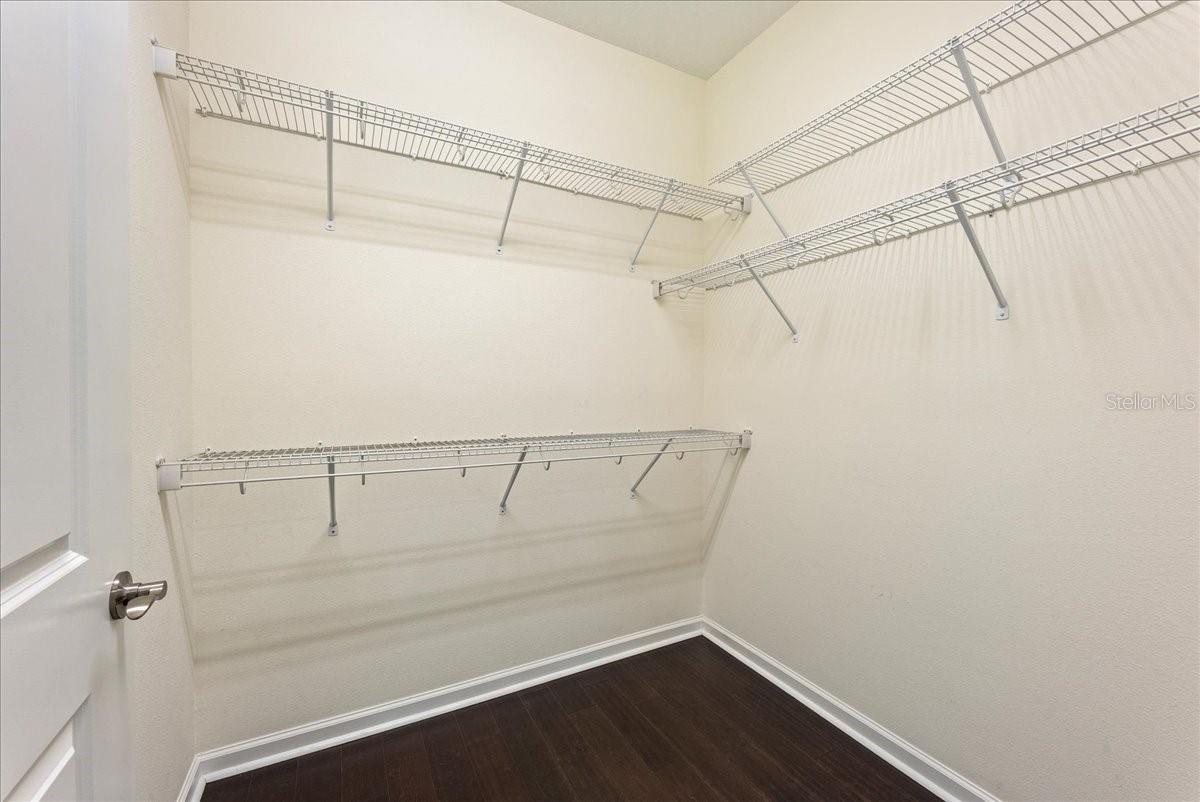 Image 17 of 58 For 11934 Meadowgate Place
