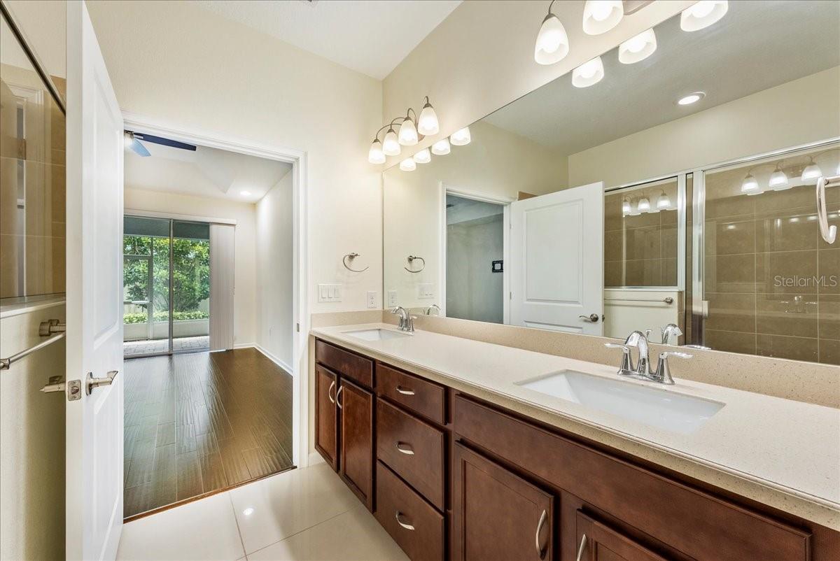 Image 18 of 58 For 11934 Meadowgate Place