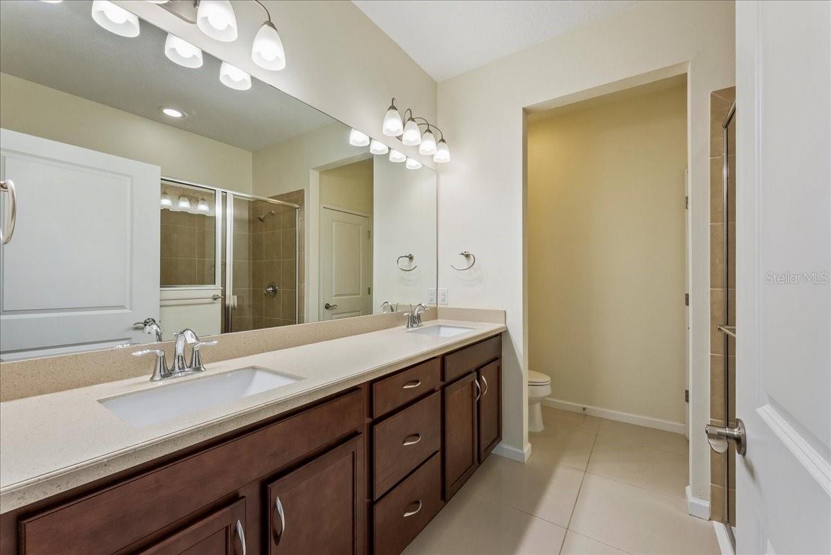 Image 20 of 58 For 11934 Meadowgate Place
