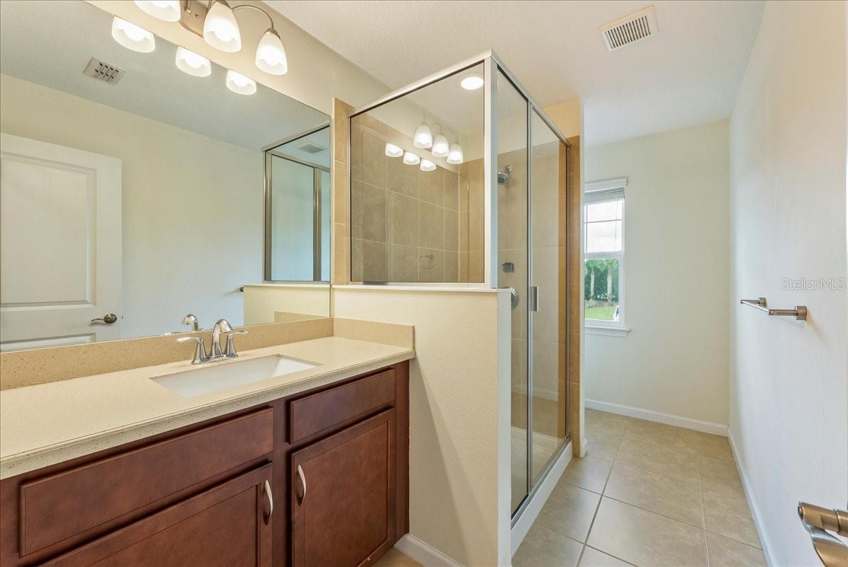 Image 32 of 58 For 11934 Meadowgate Place