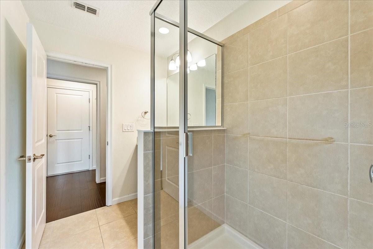 Image 33 of 58 For 11934 Meadowgate Place