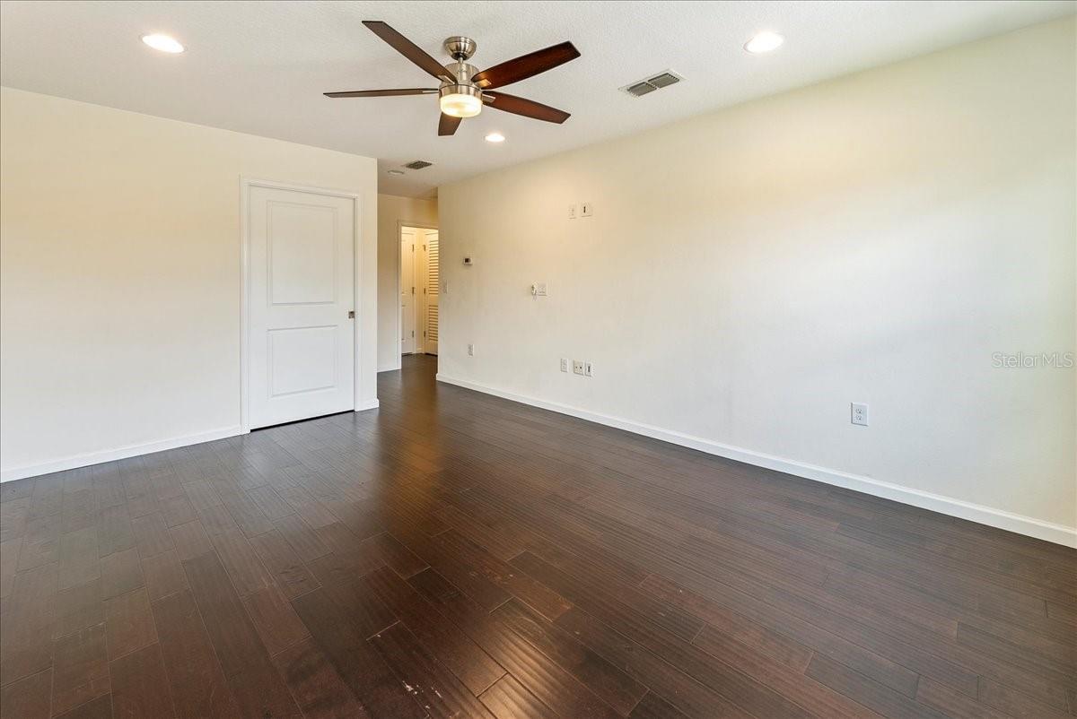 Image 35 of 58 For 11934 Meadowgate Place