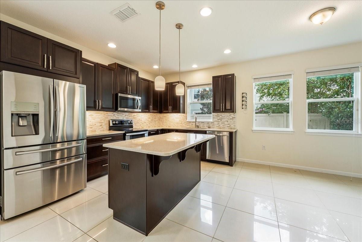Image 5 of 58 For 11934 Meadowgate Place
