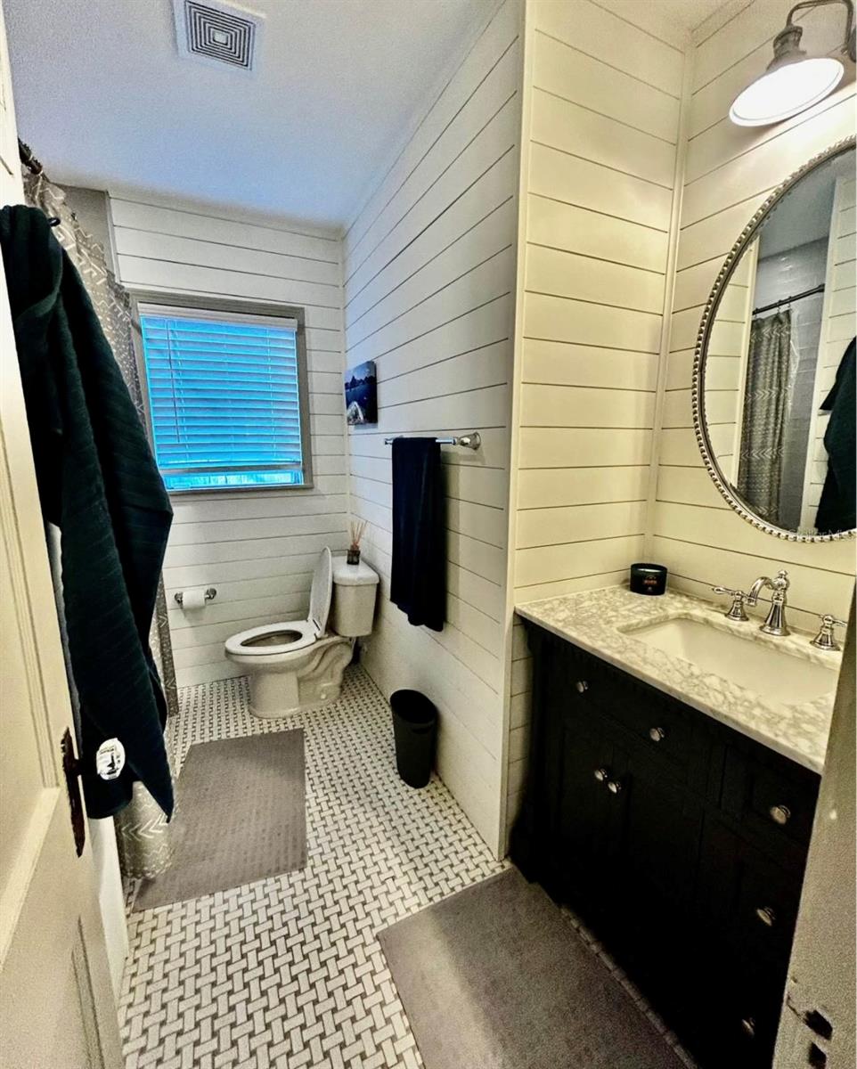 Image 10 of 10 For 1535 35th Avenue N
