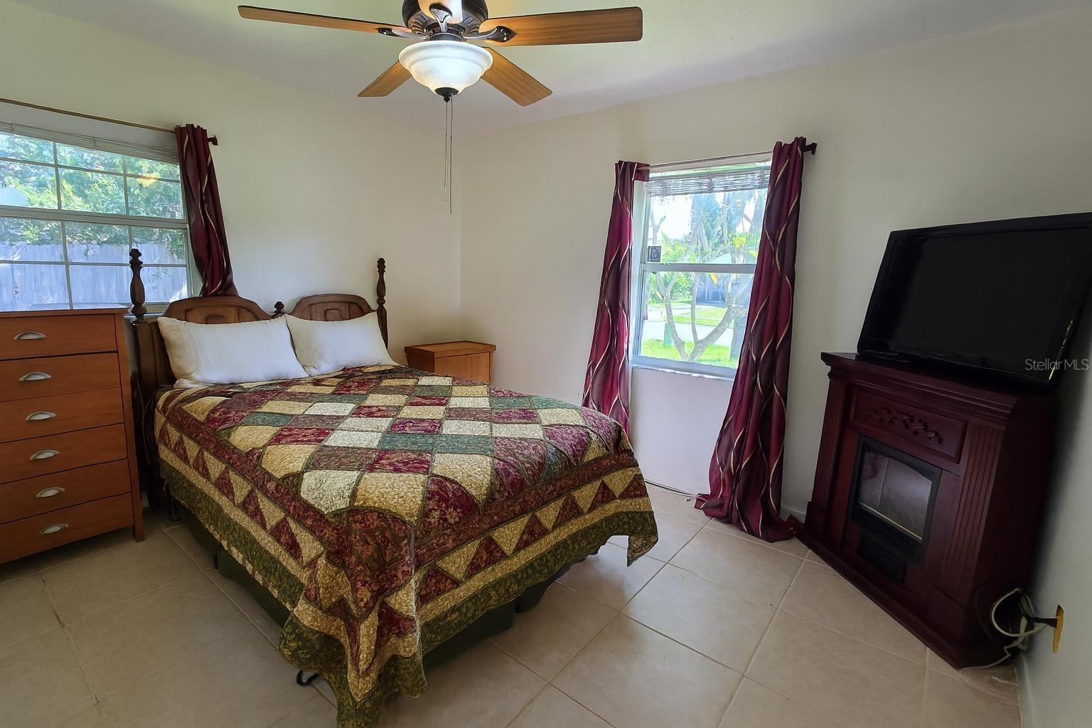 Image 10 of 16 For 3952 Berkshire Drive