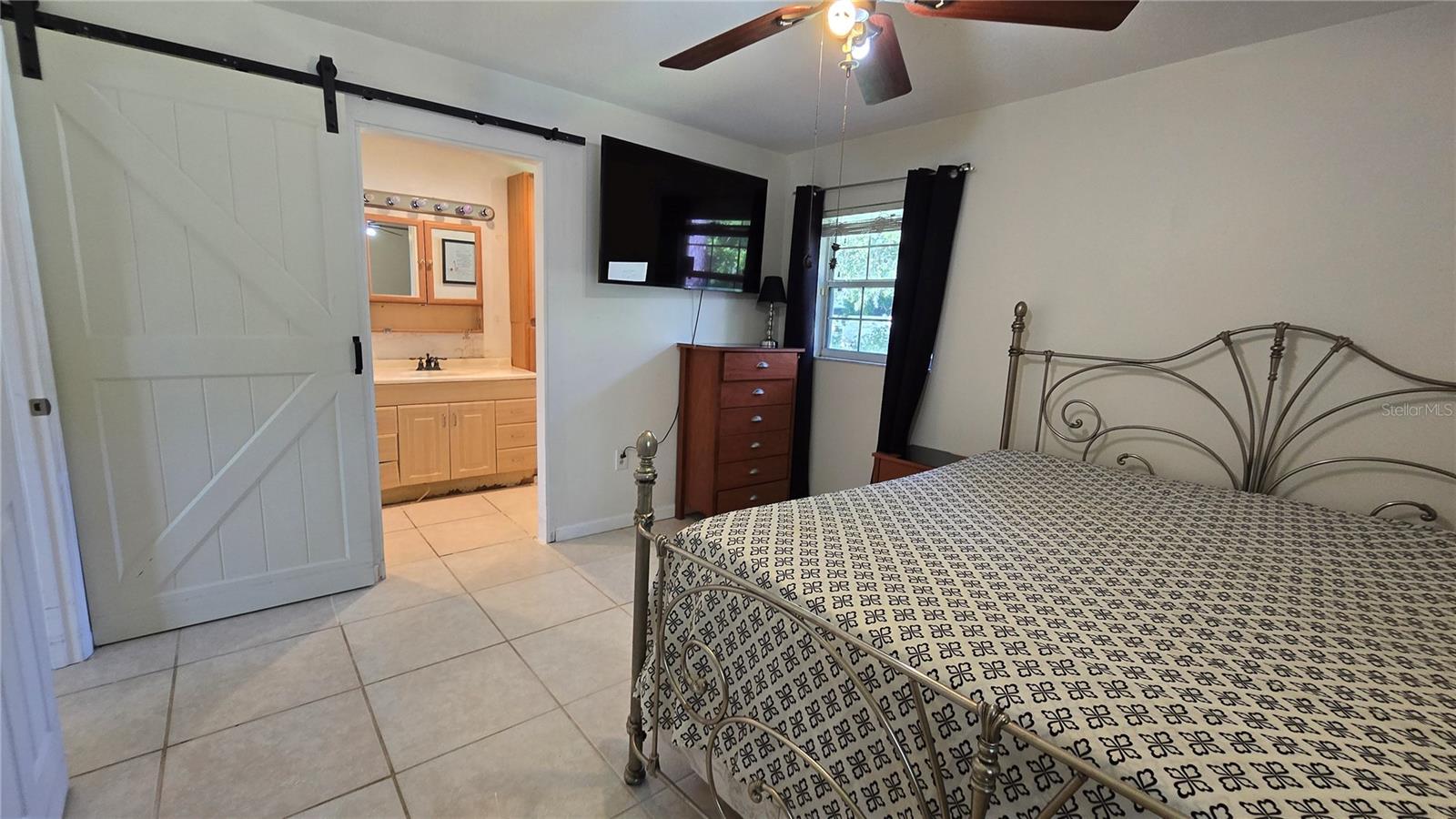 Image 12 of 16 For 3952 Berkshire Drive