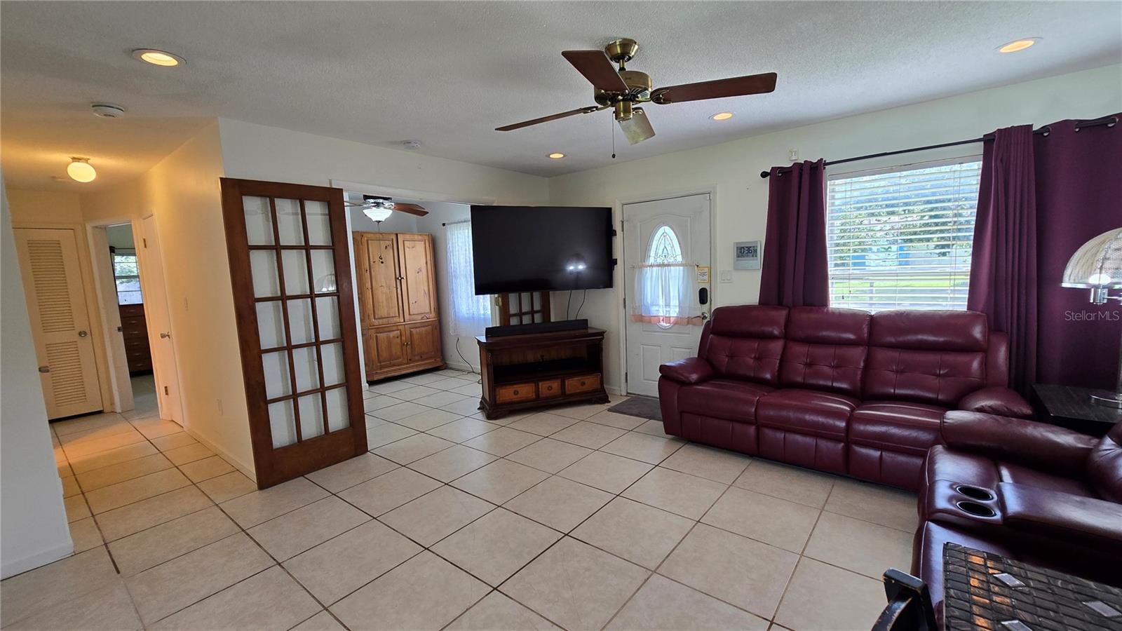 Image 3 of 16 For 3952 Berkshire Drive