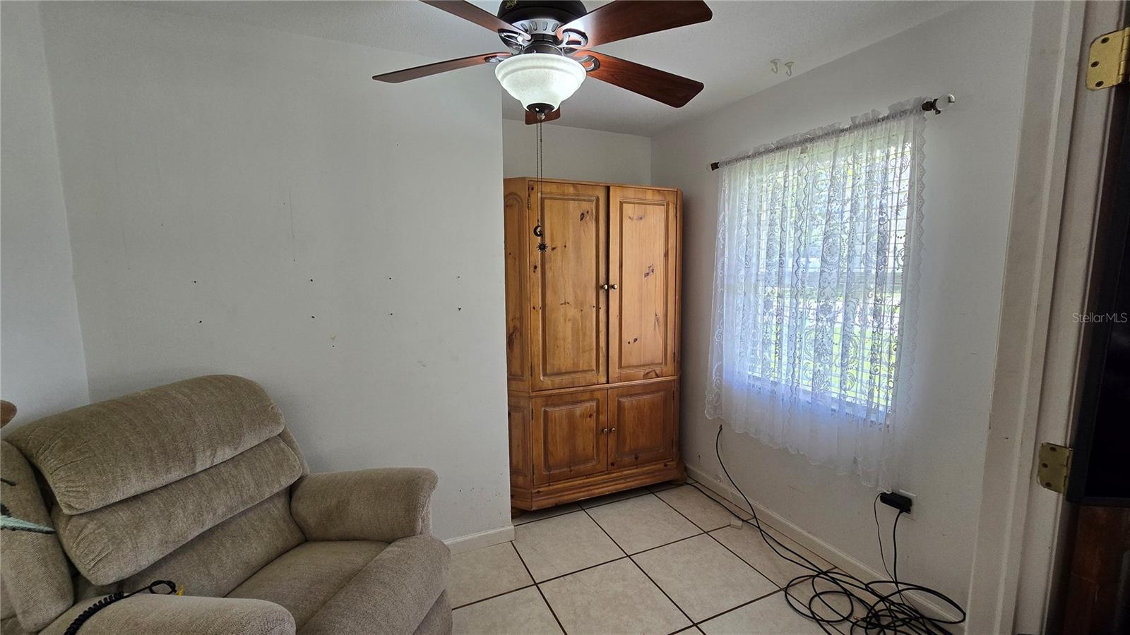 Image 4 of 16 For 3952 Berkshire Drive