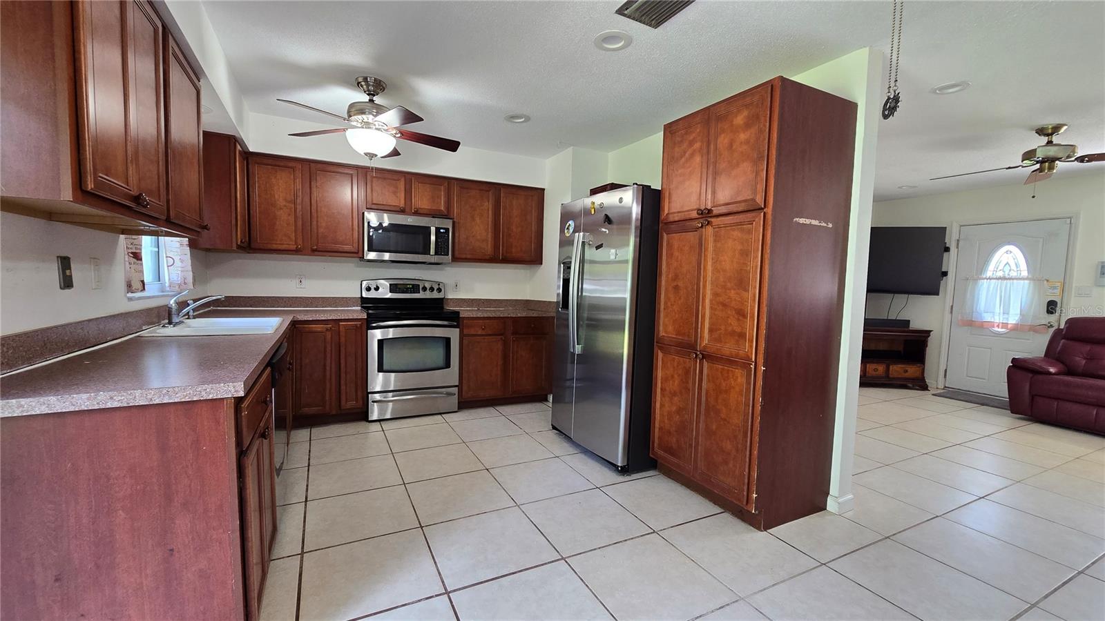 Image 6 of 16 For 3952 Berkshire Drive