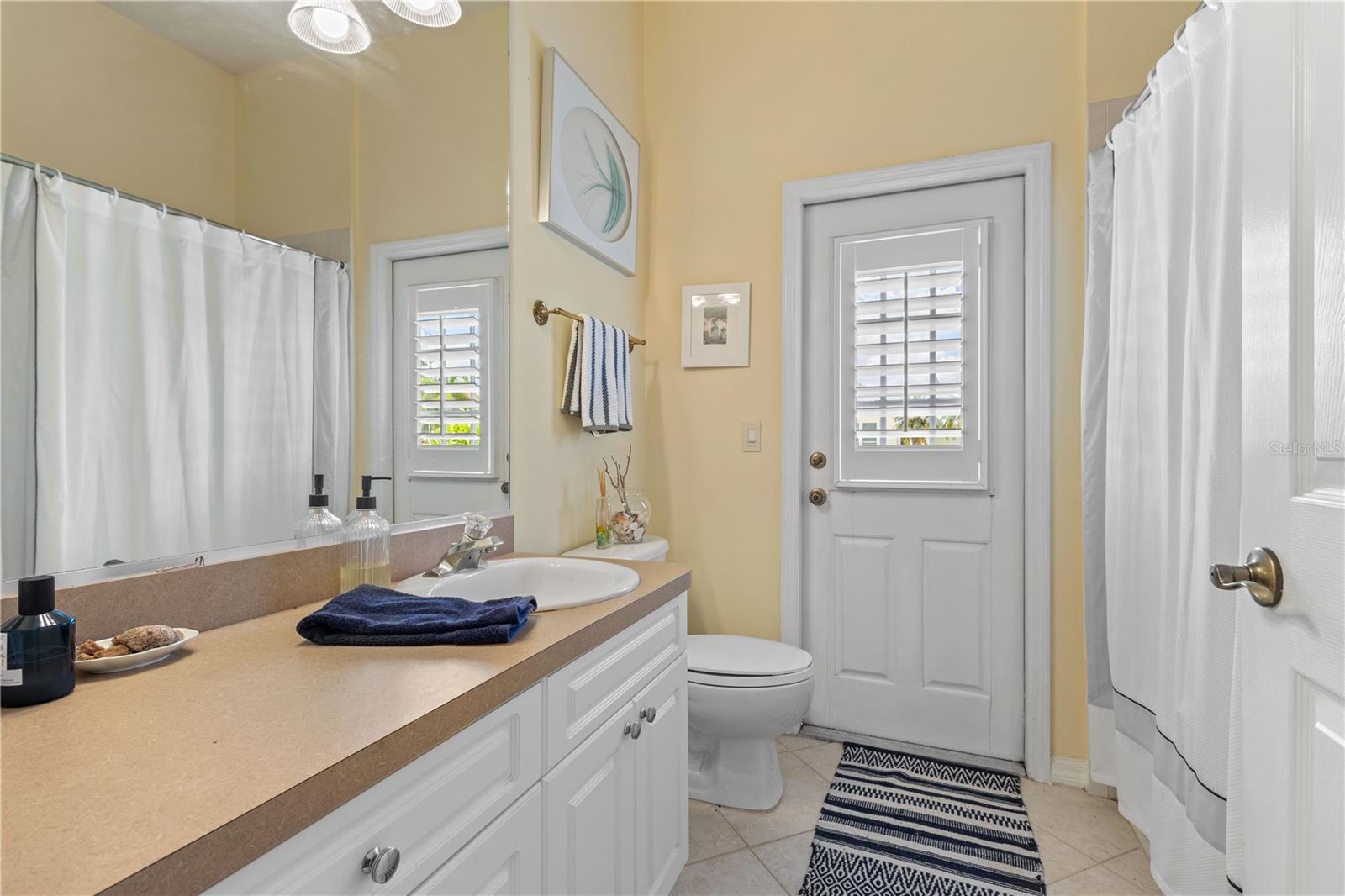 Image 20 of 29 For 4715 Halyard Drive