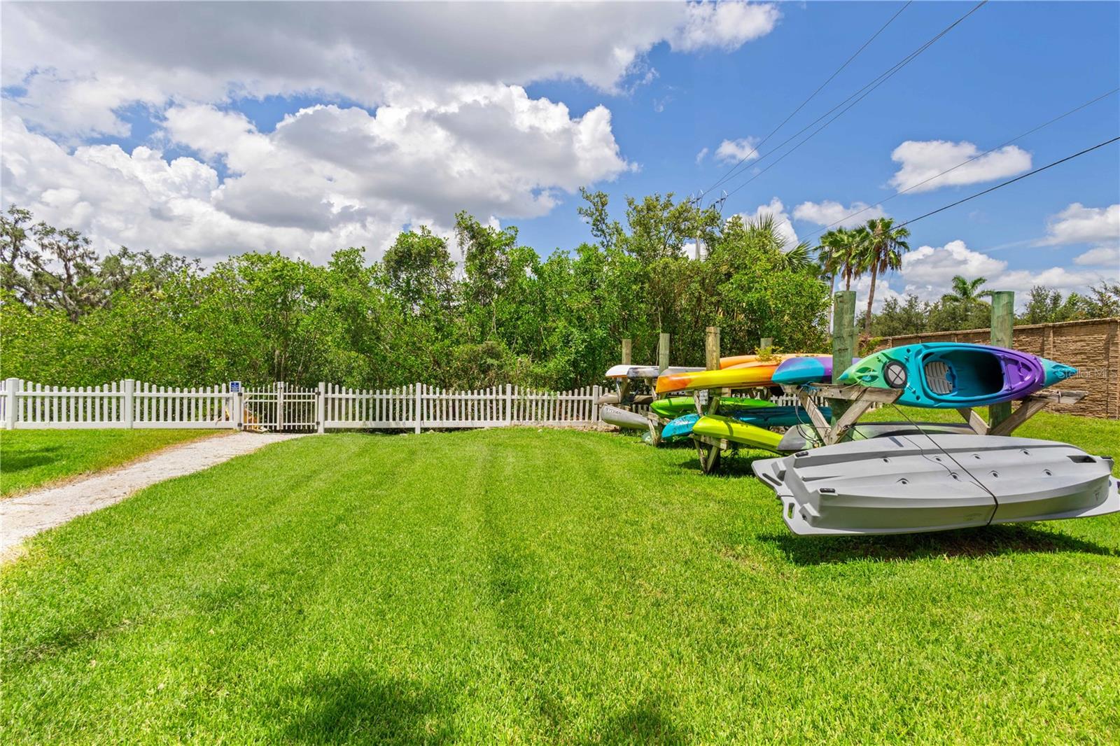 Image 25 of 29 For 4715 Halyard Drive