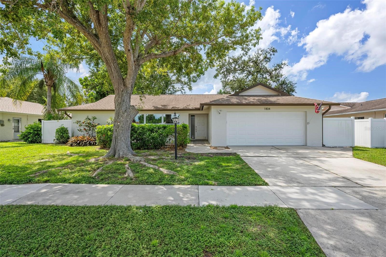 Image 2 of 37 For 1804 Oak View Drive