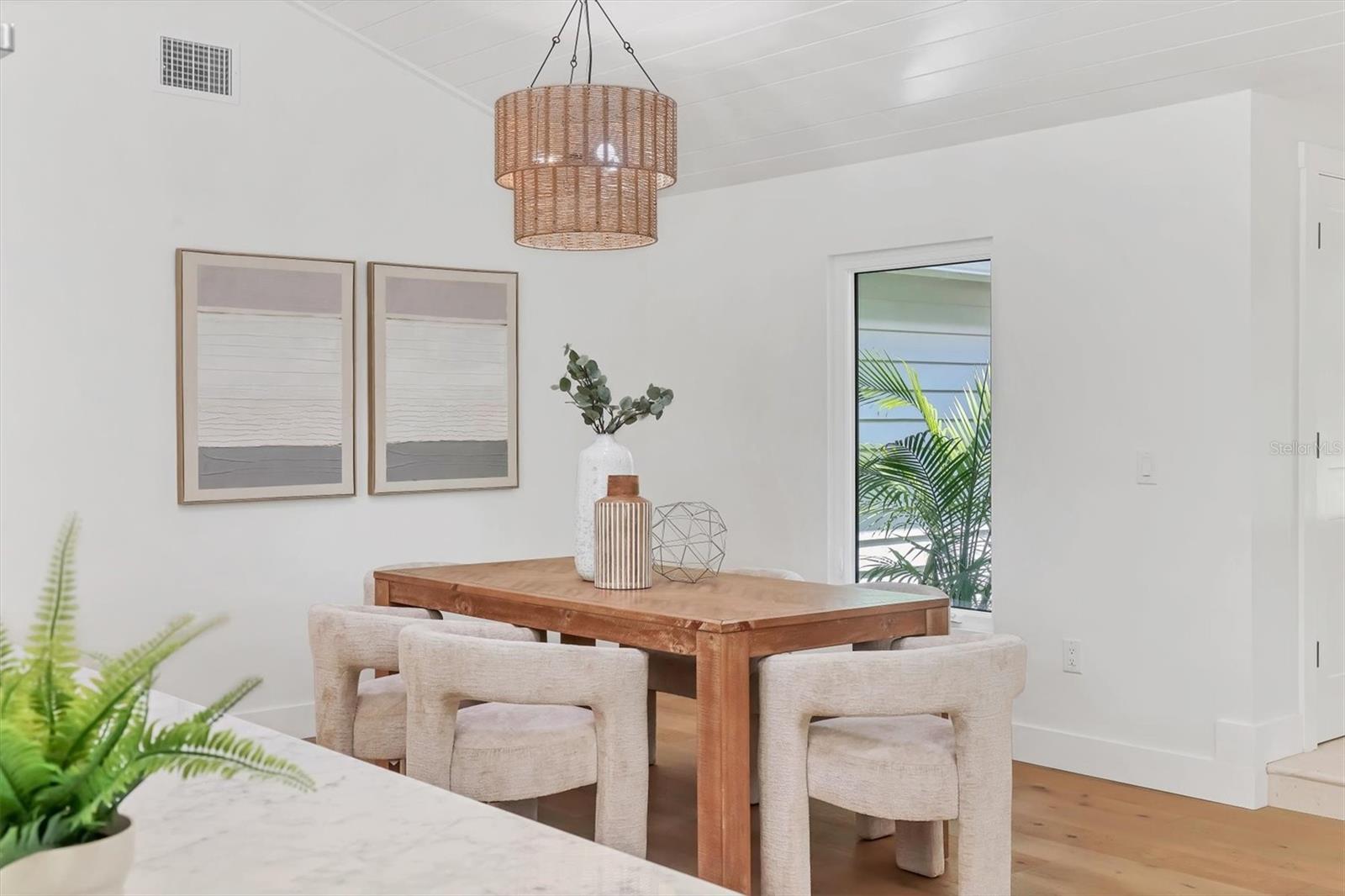 Image 19 of 62 For 4809 Riverview Boulevard